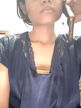 Komal0099 online show from September 12, 2025, 4:51 pm