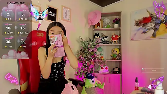 Lana Dreams  online show from September 19, 2025, 1:12 pm