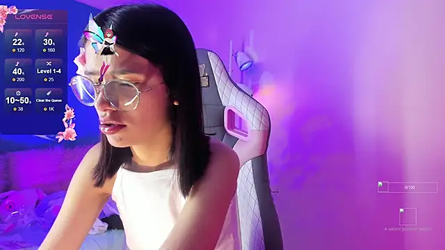 Lana Dreams  online show from November 21, 2025, 10:41 pm