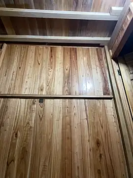 phungtiti online show from September 30, 2025, 4:17 am