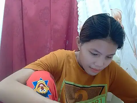 Joys Wet Pussy online show from October 22, 2025, 11:04 pm