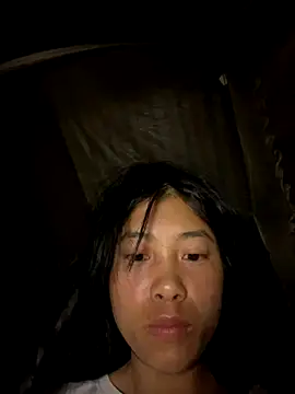 Snapshot of EmLy02 chatting on September 19, 2025, 1:23 pm EmLy02 online show from September 19, 2025, 1:23 pm
