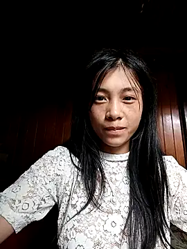 Snapshot of EmLy02 chatting on September 28, 2025, 6:52 am EmLy02 online show from September 28, 2025, 6:52 am