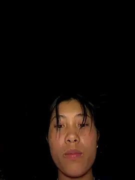 Snapshot of EmLy02 chatting on October 11, 2025, 12:04 pm EmLy02 online show from October 11, 2025, 12:04 pm