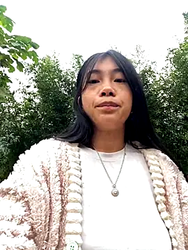 EmLy02 online show from October 30, 2025, 11:38 pm