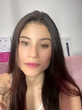 Snapshot of VioletaLorette chatting on September 20, 2025, 2:45 am VioletaLorette online show from September 20, 2025, 2:45 am