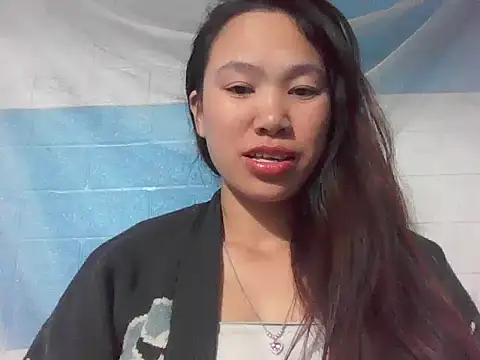 fanchunn online show from November 17, 2025, 1:06 pm