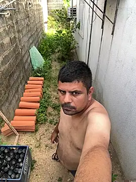 Snapshot of Diabloproducciones chatting on September 11, 2025, 12:05 pm Diabloproducciones online show from September 11, 2025, 12:05 pm