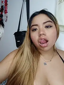 Emily  Hott online show from May 21, 2026, 5:47 am
