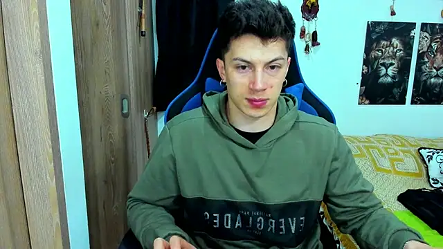 Snapshot of javiersexymann chatting on January 5, 2025, 3:32 am javiersexymann online show from January 5, 2025, 3:32 am