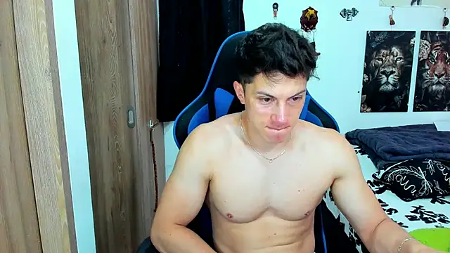 Snapshot of javiersexymann chatting on February 17, 2025, 8:36 pm javiersexymann online show from February 17, 2025, 8:36 pm