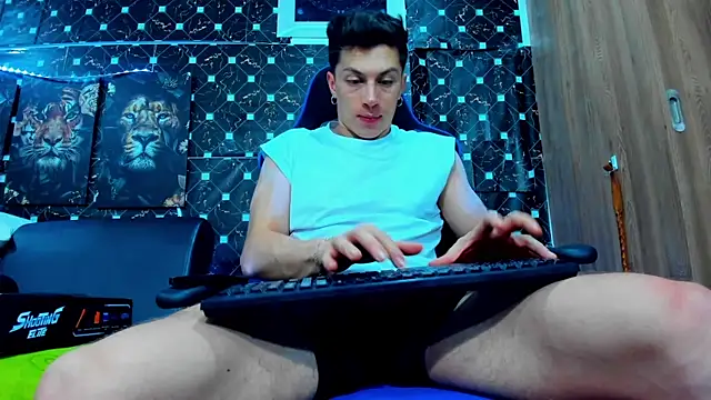 Snapshot of javiersexymann chatting on September 9, 2025, 1:49 am javiersexymann online show from September 9, 2025, 1:49 am