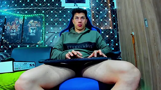 Snapshot of javiersexymann chatting on September 13, 2025, 6:51 pm javiersexymann online show from September 13, 2025, 6:51 pm