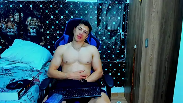 Snapshot of javiersexymann chatting on December 16, 2025, 5:45 am javiersexymann online show from December 16, 2025, 5:45 am