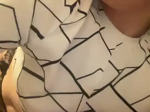 Snapshot of spookyspooky2 chatting on October 9, 2025, 8:23 am spookyspooky2 online show from October 9, 2025, 8:23 am