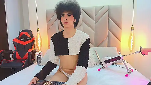 Snapshot of Kheyler_Thompson chatting on October 11, 2025, 12:04 pm Kheyler Thompson online show from October 11, 2025, 12:04 pm