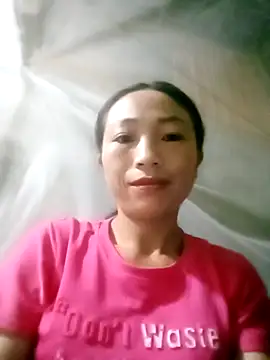 lucybaby00 online show from September 20, 2025, 9:05 pm