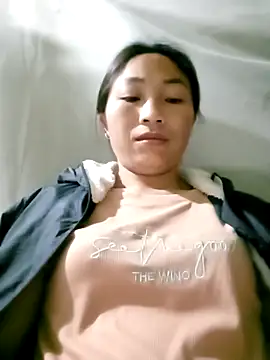 lucybaby00 online show from March 29, 2026, 9:48 pm