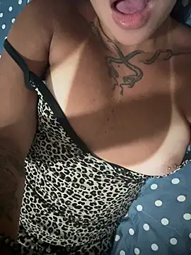 Snapshot of sweet_ninfa chatting on January 9, 2026, 11:28 pm sweet ninfa online show from January 9, 2026, 11:28 pm