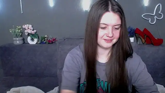 Snapshot of MavkaCute chatting on May 5, 2026, 6:05 pm MavkaCute online show from May 5, 2026, 6:05 pm