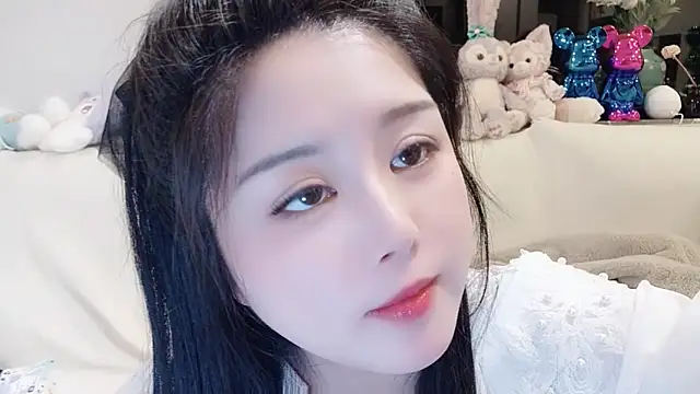 SweetTease2025 online show from March 12, 2026, 4:35 pm