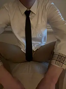 max x xine  online show from October 23, 2025, 3:00 pm