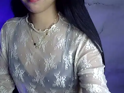 Snapshot of kaira_sharma11 chatting on November 14, 2025, 5:33 pm kaira sharma11 online show from November 14, 2025, 5:33 pm