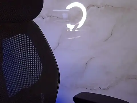 Snapshot of kaira_sharma11 chatting on November 18, 2025, 6:23 pm kaira sharma11 online show from November 18, 2025, 6:23 pm