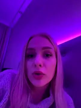 DaryaDoll online show from November 28, 2025, 6:10 pm