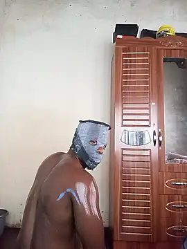 Snapshot of small_D94 chatting on January 11, 2026, 9:03 am small D94 online show from January 11, 2026, 9:03 am