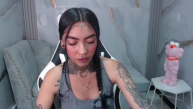 Snapshot of Ashley_Blum_v chatting on September 15, 2025, 7:36 pm Ashley Blum v online show from September 15, 2025, 7:36 pm