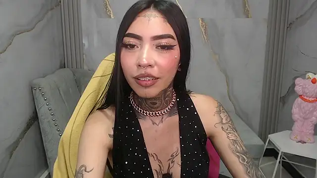 Snapshot of Ashley_Blum_v chatting on November 17, 2025, 8:14 pm Ashley Blum v online show from November 17, 2025, 8:14 pm