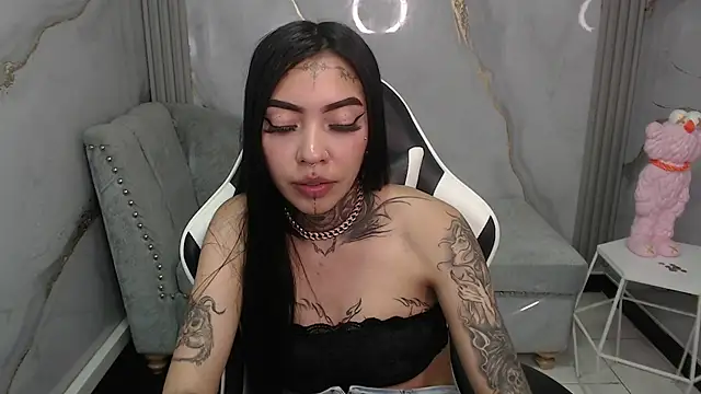 Snapshot of Ashley_Blum_v chatting on November 24, 2025, 1:16 am Ashley Blum v online show from November 24, 2025, 1:16 am