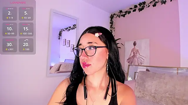 Miacorner  online show from November 29, 2025, 9:51 pm