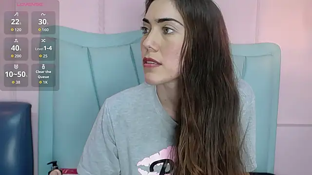 Snapshot of danna7cute chatting on December 19, 2025, 9:11 pm danna7cute online show from December 19, 2025, 9:11 pm