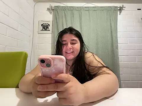 Snapshot of Tukatita69 chatting on February 27, 2026, 3:28 am Tukatita69 online show from February 27, 2026, 3:28 am