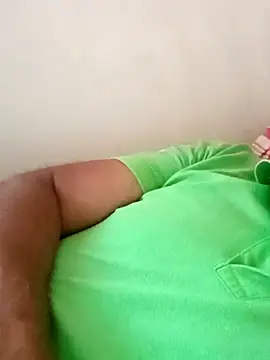 Snapshot of Suranga-55 chatting on September 28, 2025, 2:06 am Suranga-55 online show from September 28, 2025, 2:06 am