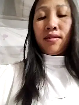 cute love00 online show from January 11, 2026, 11:10 pm