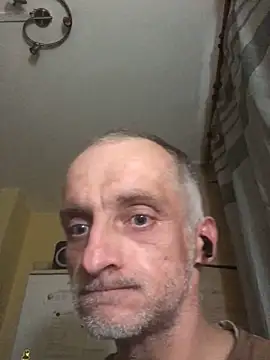 pepis117 online show from April 10, 2026, 9:41 pm