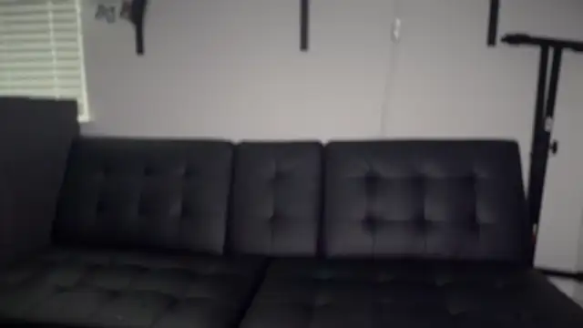 bbgurlnickii online show from September 21, 2025, 8:32 pm