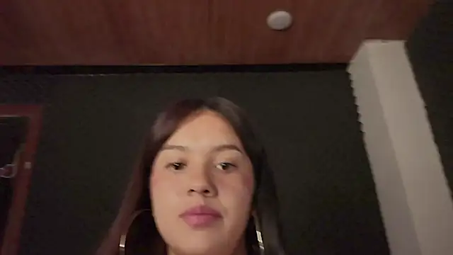Snapshot of gigifontaine__ chatting on September 28, 2025, 6:24 pm gigifontaine   online show from September 28, 2025, 6:24 pm