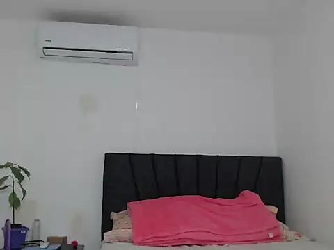 Snapshot of DaiishaWolf chatting on September 20, 2025, 7:26 pm DaiishaWolf online show from September 20, 2025, 7:26 pm