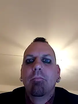 Premium-Jogurt online show from November 9, 2025, 5:00 pm