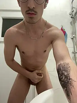 Snapshot of TurkYasura chatting on February 24, 2026, 6:17 pm TurkYasura online show from February 24, 2026, 6:17 pm