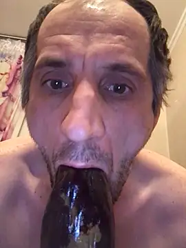 Snapshot of axvvgchx chatting on March 15, 2026, 11:33 pm axvvgchx online show from March 15, 2026, 11:33 pm