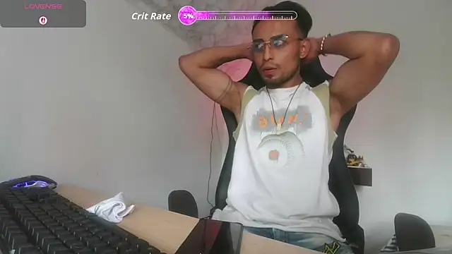 Snapshot of Ferlucyboy666 chatting on October 8, 2025, 8:17 pm Ferlucyboy666 online show from October 8, 2025, 8:17 pm