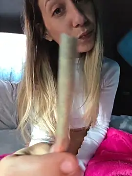 PetiteSecrets online show from November 22, 2025, 12:37 pm