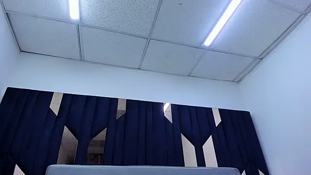 Aisha hotts777 online show from February 3, 2026, 4:21 am