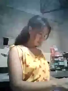 oceanlover23 online show from September 23, 2025, 8:34 pm