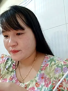  Babyrose  online show from November 8, 2025, 3:56 pm